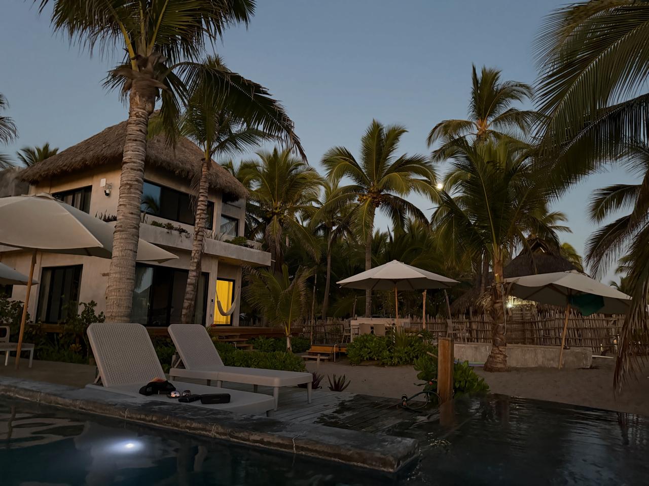 Two-story palafito